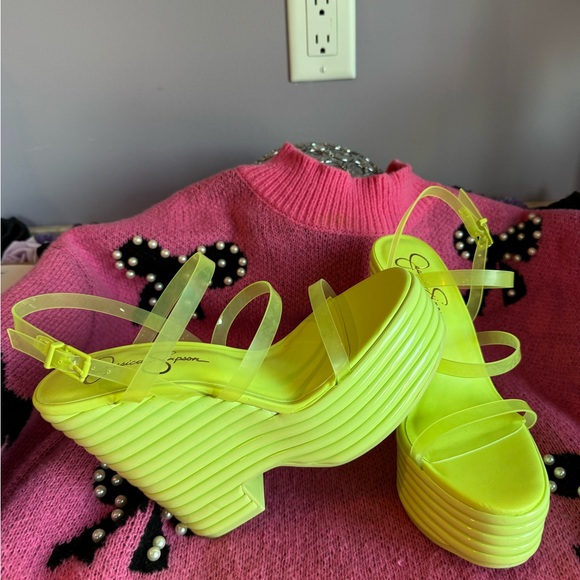 Jessica Simpson Neon Green Platform Sandals green Straps Size 7 NWOT - Picture 9 of 11